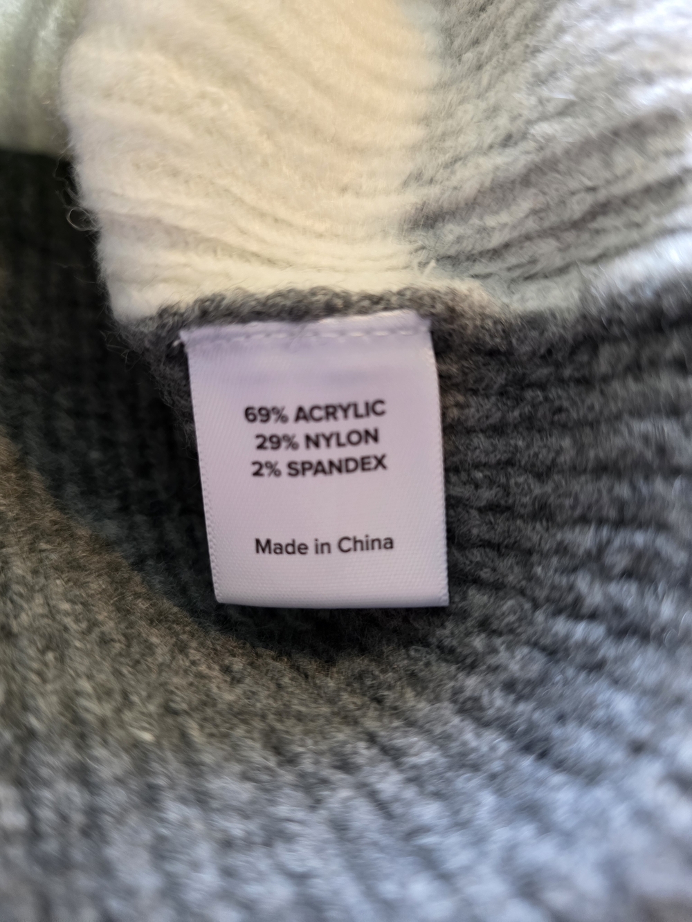Evereve Soft Slouchy Gray Cream Color Blocked Preppy Diamond Cable Knit Sweater - Picture 5 of 5